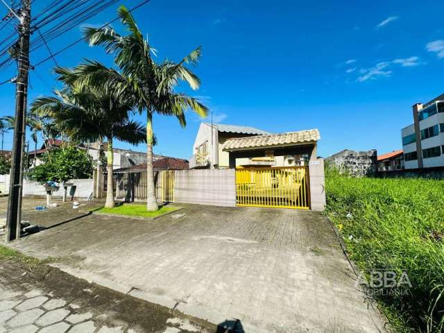 Sobrado em Caiobá com condomínio baixo -  Matinhos