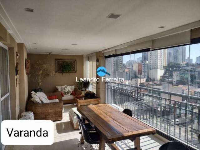 Apartamento de 242m² com 3 suítes 3 vagas + Depósito