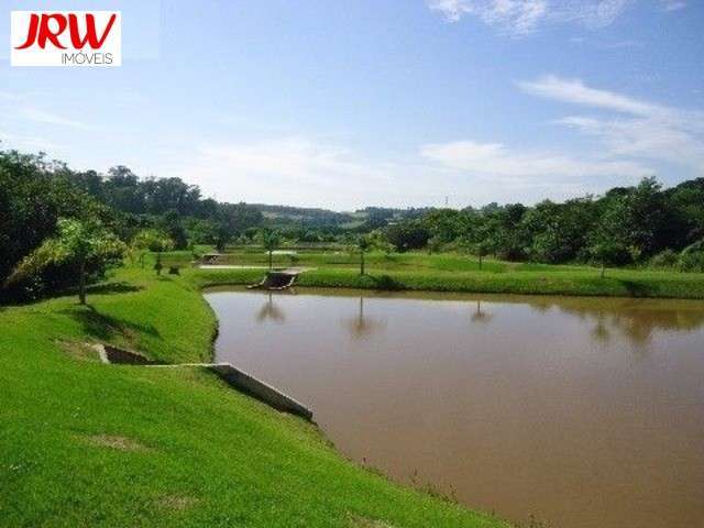 TERRENO CONDOMÍNIO QUINTAS DO TERRACOTA  Metragem: 1.288 m², A duas quadras da portaria. Terreno com toda infraestrutura!  Área de lazer do condomínio:  - Portaria com monitoramento 24h - Piscina adul