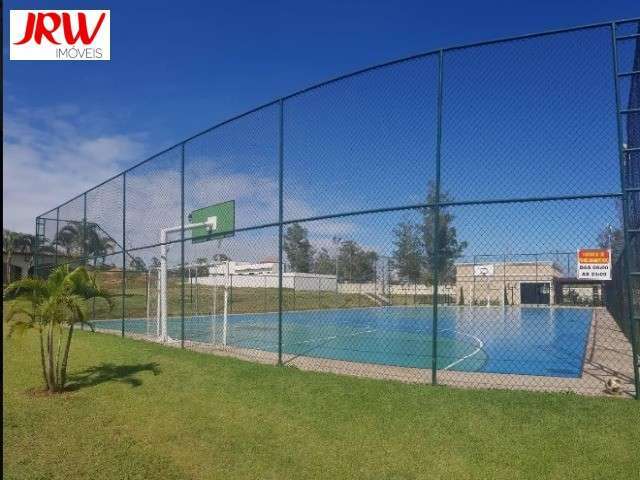 Ótimo terreno 551,97m² e localização ótima dentro do condomínio fechado!  Condomínio maravilhoso com casas de alto padrão, Muito verde e dois lagos para pesca, com segurança 24 horas, piscina com área