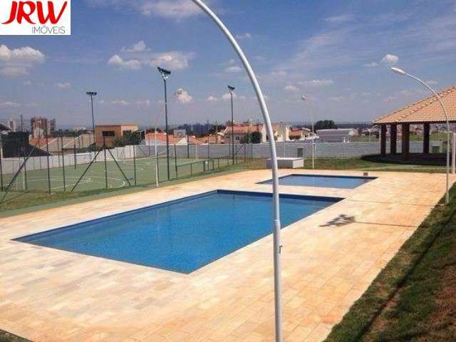 Terreno ótima localização com 300m², Condomínio com salão de festas, campo de futebol, quadra, piscina, churrasqueira, quadra portaria 24 horas!