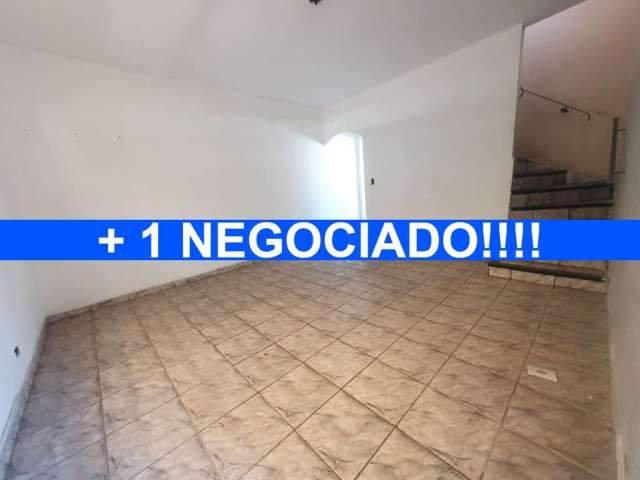 Casa a venda, sobrado 2 dormitórios, sala, cozinha, banheiro, quintal, 2 vagas + salão comercial. jardim casablanca.