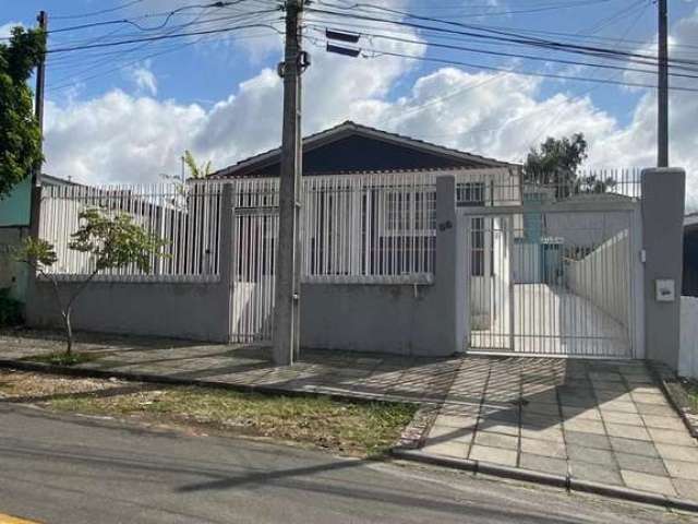 Duas casas à venda, 224.32 m² totais construídos por R$1.166.000,00, localizado no bairro São Domin