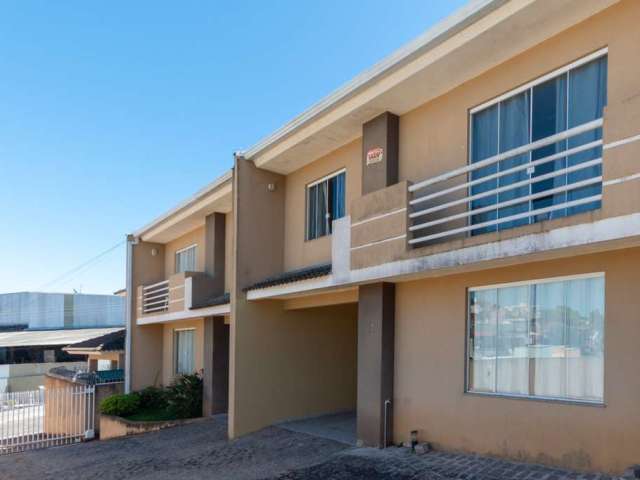 Casa em condomínio fechado com 3 quartos à venda na Goncalves Dias, 1990, Aparecida, Campo Largo por R$ 470.000