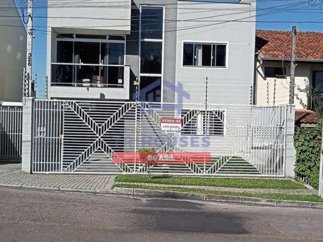 Maravilhosa casa à venda com 3 dormitórios e 1 suíte, no bairro  Campo Comprido, Curitiba.