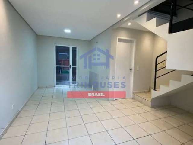 Excelente sobrado com 2 quartos à venda, Campo de Santana, Curitiba, PR por apenas R$259.000,00!!