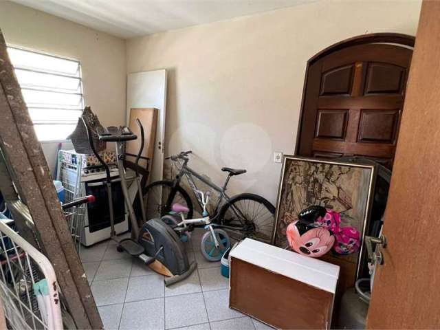 Casa com 3 quartos à venda na Rua Francisco Mangabeira, 270, Jardim Bandeiras, Jundiaí, 183 m2 por R$ 699.000