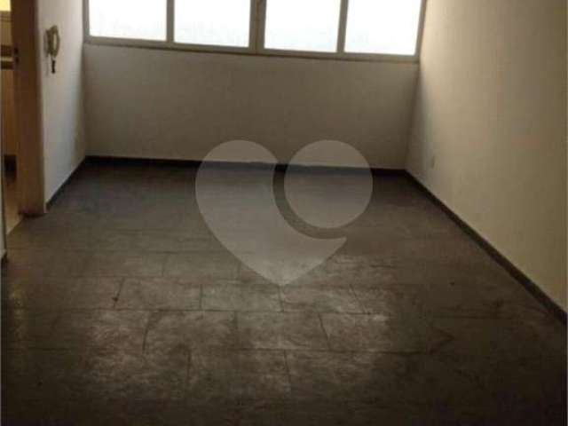 Casa com 3 quartos à venda na Rua Antônio Rafael, 138, Vila Virgínia, Jundiaí, 268 m2 por R$ 780.000