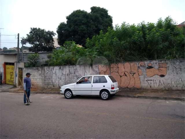 Terreno à venda na Rua João Barbosa, 1, Jardim do Lago, Jundiaí, 296 m2 por R$ 320.000