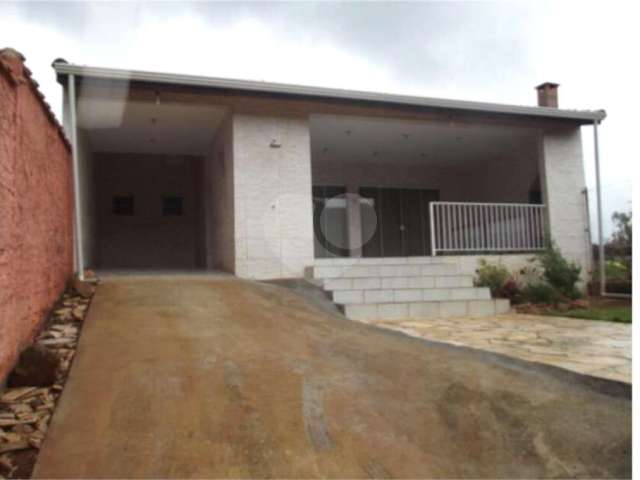 Casa com 3 quartos à venda na Estância Bela Vista, 240, Centro, Jarinu, 140 m2 por R$ 450.000