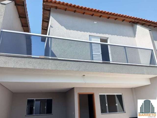 Imperdível oportunidade: Casa à venda em Itanhaém-SP, 4 quartos, 2 suítes, 2 salas, 4 banheiros, 2 vagas de garagem, 121,00 m2. Venha conferir!