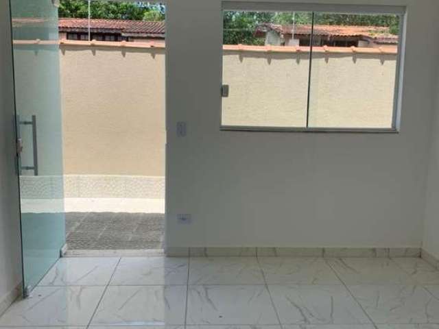 Venda de Casa em Condomínio Exclusivo em Itanhaém-SP, Cibratel II! 1 quarto, 1 sala, 1 banheiro, 1 vaga de garagem, 42m² de área.