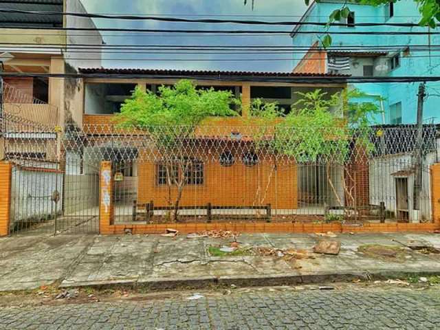 Casa com 4 quartos à venda na Rua Ícaro, Curicica, Rio de Janeiro, 365 m2 por R$ 695.000