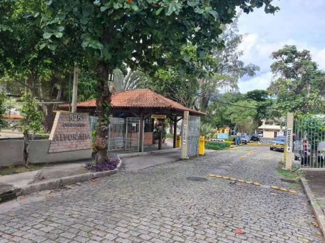 Casa em condomínio fechado com 4 quartos à venda na Rua Santo Eleutério, Freguesia (Jacarepaguá), Rio de Janeiro, 150 m2 por R$ 498.000