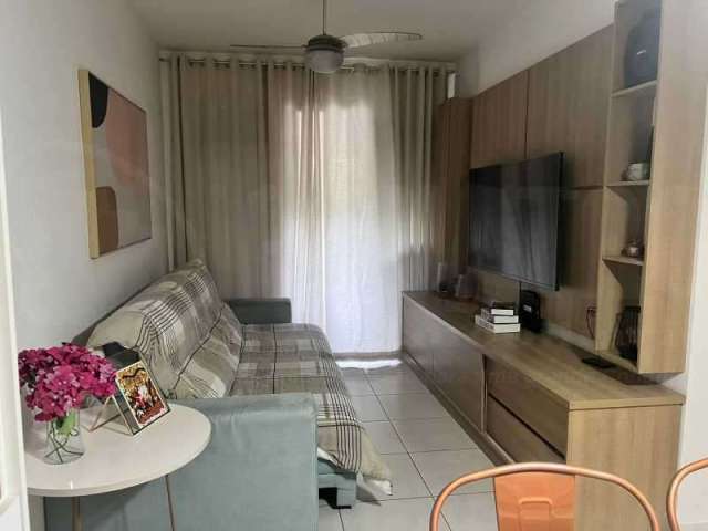 Apartamento com 3 quartos à venda na Rua Professor Henrique Costa, Pechincha, Rio de Janeiro, 70 m2 por R$ 350.000