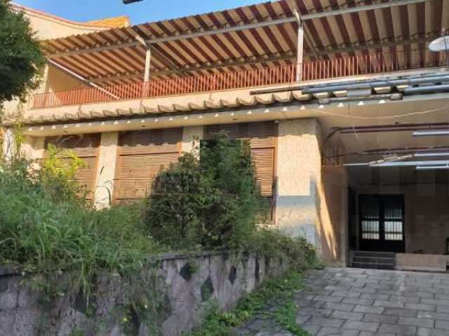 Casa à venda na Rua Fortunato de Brito, Freguesia (Jacarepaguá), Rio de Janeiro, 468 m2 por R$ 1.070.000