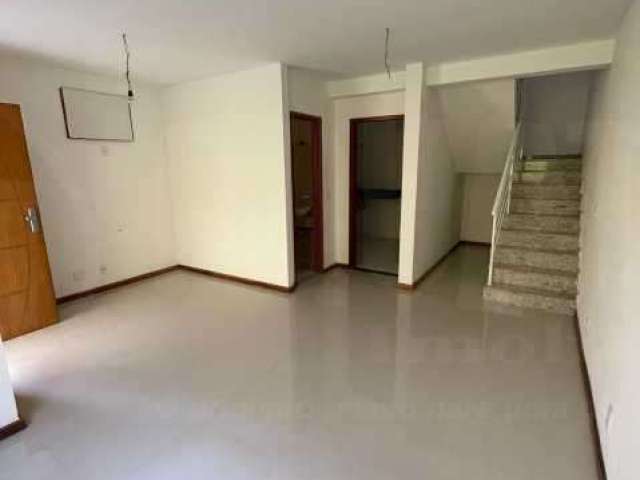 Casa em condomínio fechado com 3 quartos à venda na Rua Alberto Pasqualini, Pechincha, Rio de Janeiro, 160 m2 por R$ 450.000