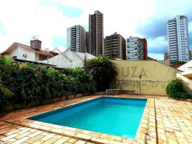 Casa para Venda em Maringá, Zona 02, 3 dormitórios, 1 suíte, 2 banheiros, 4 vagas