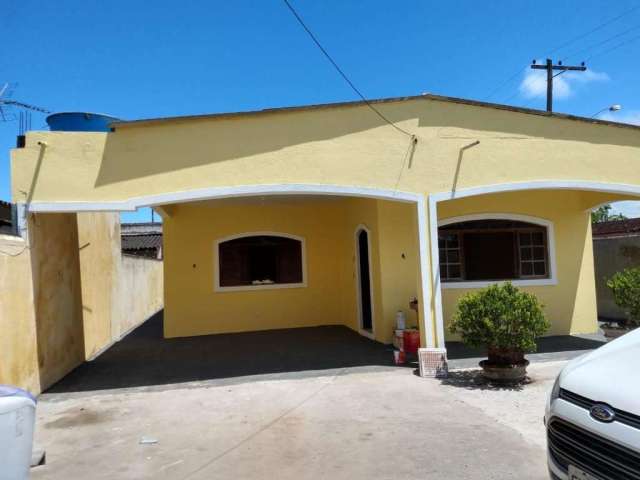 Casa para Venda em Itanhaém, Savoy, 2 dormitórios, 1 suíte, 1 banheiro, 4 vagas