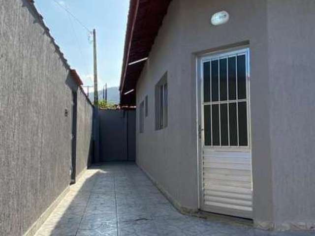 Casa para Venda em Itanhaém, Loty, 2 dormitórios, 1 suíte, 1 banheiro, 2 vagas