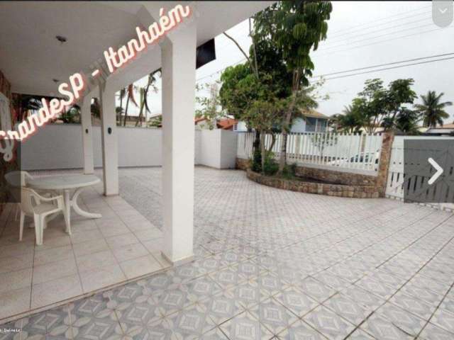 Casa para Venda em Itanhaém, Jardim Grandesp, 4 dormitórios, 1 suíte, 3 banheiros, 6 vagas