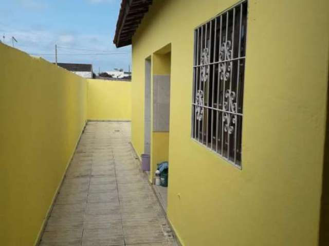 Casa para Venda em Itanhaém, Jardim Jamaica, 1 dormitório, 1 suíte, 1 banheiro, 3 vagas