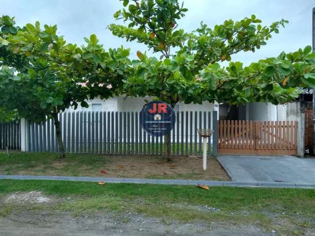 Casa à venda no bairro Centro - Pontal do Paraná/PR