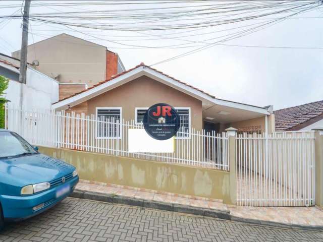 Casa térrea em condomínio, 2 quartos sendo uma suíte