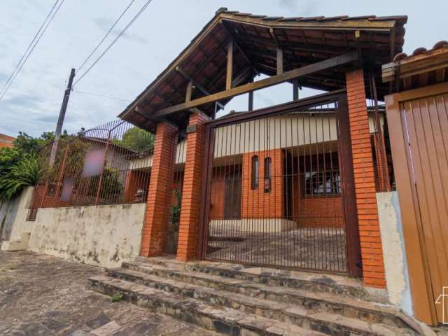 Casa com 2 quartos à venda na Rio São Francisco, 133, Arroio da Manteiga, São Leopoldo por R$ 680.000