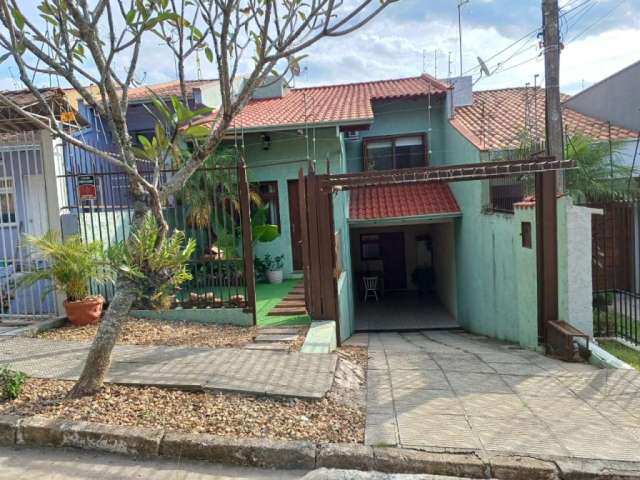 Casa com 3 quartos à venda na Rua Paulo Francisco de Souza, 90, Feitoria, São Leopoldo por R$ 499.000