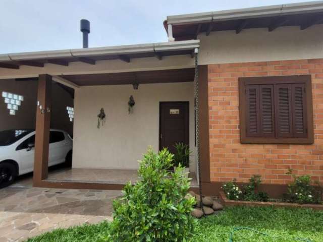 Casa com 3 quartos à venda na Mário Quintana, 144, Liberdade, Esteio por R$ 470.000