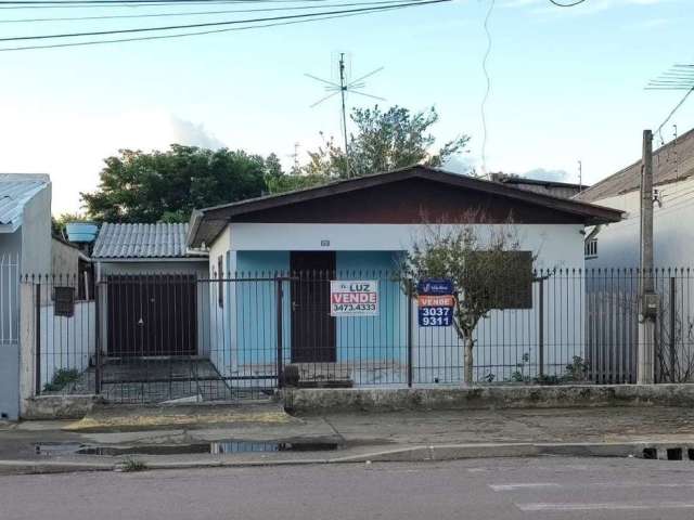 Casa com 2 quartos à venda na Rua Soledade, 850, Centro, Esteio por R$ 480.000