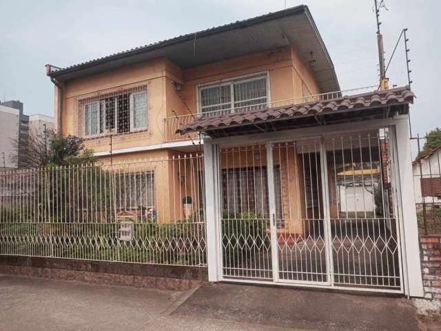 Casa com 4 quartos à venda na Rua General José Machado Lopes, 197, Centro, Esteio por R$ 600.000