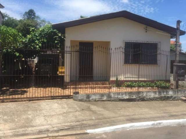 Casa com 4 quartos à venda na Rua Senador Salgado Filho, 179, Centro, Esteio por R$ 531.000