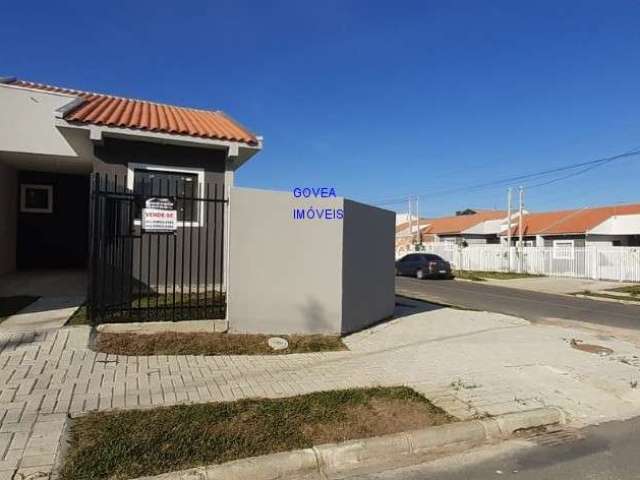 Casa  2 quarto, de esquina,  com terreno grande, uma quadra do comercial em geral prox terminal e upa 24 horas tatuquara