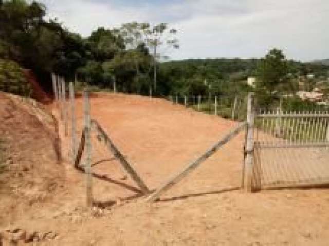 Descubra o seu novo lar no encantador bairro de Zimbros, em Bombinhas/SC!