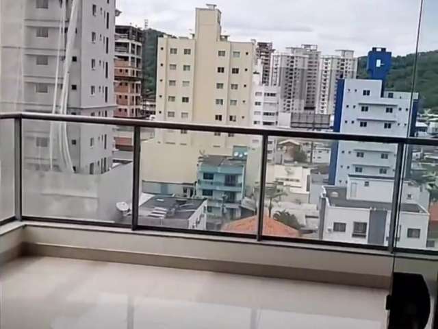 Lindo apartamento no centro de itapema.