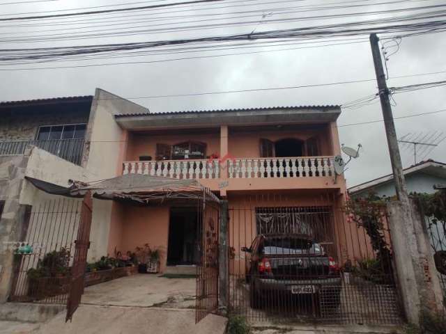 Casa com 3 quartos à venda na Rua Ezequiel Gonçalves de Lara, Sítio Cercado, Curitiba, 144 m2 por R$ 400.000