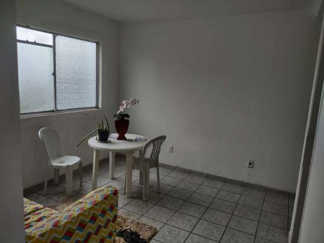 Apartamento com 2 quartos à venda na Conjunto Vale dos Lagos, 167, São Marcos, Salvador, 52 m2 por R$ 105.000