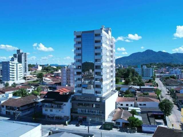 Apartamento à venda com 3 suítes e piscina no bairro Das Nações - Indaial/SC