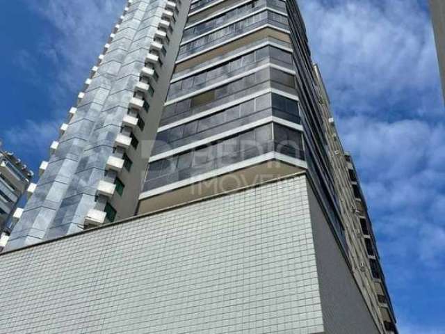 Apartamento 03 suítes 240m² frente mar locação anual