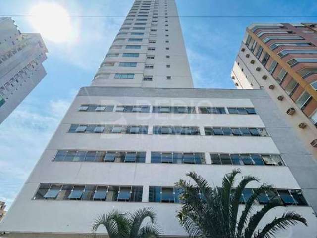 Apartamento 03 suítes 121,95m² a venda Centro Balneário Camboriú