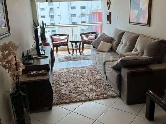 Apartamento 03 dormitórios locação temporada frente mar Balneário Camboriú