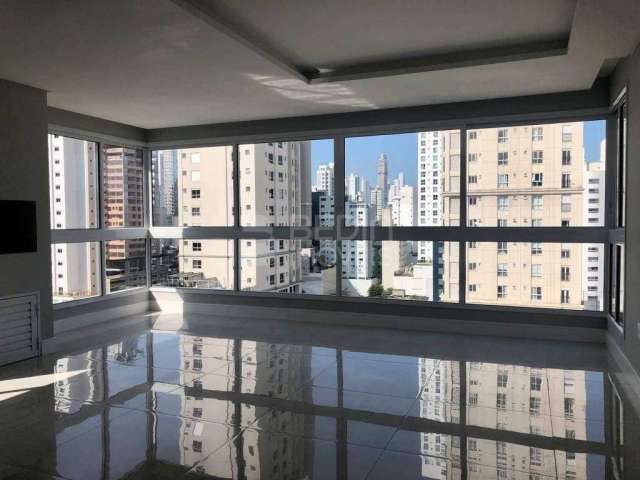 Apartamento 03 suítes Centro Balneário Camboriú Biarritz