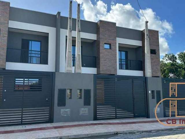 PRONTOS PARA MORAR - Excelentes sobrados com 136m² no bairro Santa Regina