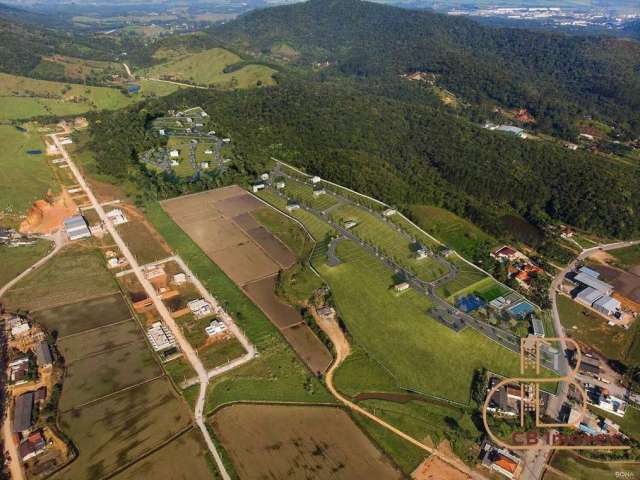 Terreno com 200m² em condomínio fechado em Itajaí