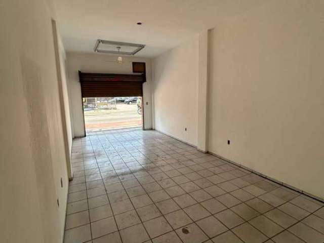 LOCAÇÃO - Sala comercial térrea 25m² no centro de Balneário Camboriú