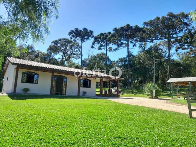 Chácara / sítio com 3 quartos à venda em Campestre, Contenda , 165 m2 por R$ 890.000