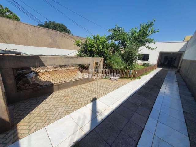 Casa com 2 quartos à venda na Rua Graciliano Ramos, 585, Alto Alegre, Cascavel, 126 m2 por R$ 420.000