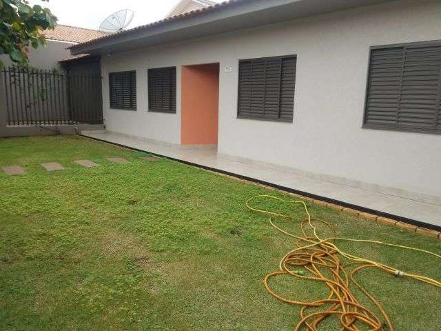 Casa com 3 quartos à venda na Rua Osvaldo Cruz, 724, Neva, Cascavel, 190 m2 por R$ 800.000